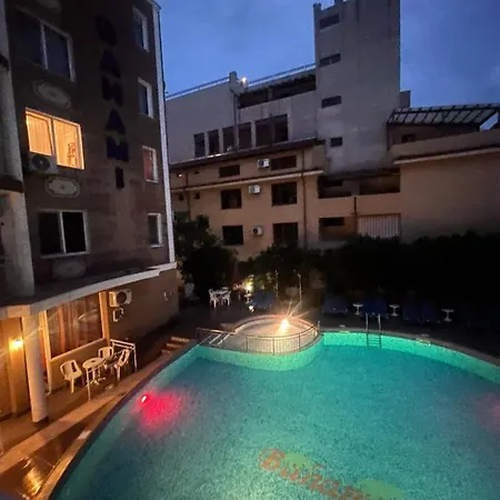 Bahami Apartahotel 3*